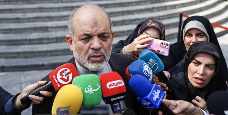 وزیر کشور: تامین مالی خرید ۶۳۰ دستگاه واگن از چین عملیاتی شده است وزیر کشور: تامین مالی خرید ۶۳۰ دستگاه واگن از چین عملیاتی شده است