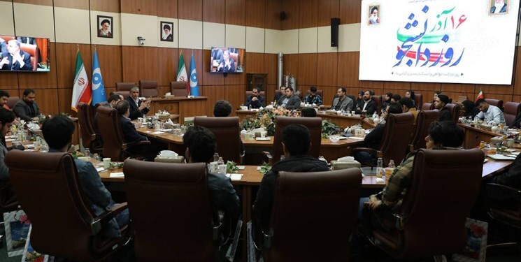 اسلامی در جمع دانشجویان: محصولات رادیوداروی ایران از نظر کیفیت با محصولات تراز اول جهان قابل رقابت است اسلامی در جمع دانشجویان: محصولات رادیوداروی ایران از نظر کیفیت با محصولات تراز اول جهان قابل رقابت است
