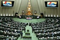 مجلس روی ریل انقلاب