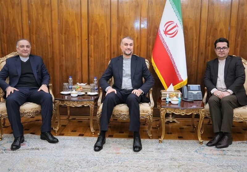 تأکید بر تثبیت صلح در منطقه قفقاز در دیدار سفرای ایران در ارمنستان و جمهوری آذربایجان با امیرعبداللهیان تأکید بر تثبیت صلح در منطقه قفقاز در دیدار سفرای ایران در ارمنستان و جمهوری آذربایجان با امیرعبداللهیان
