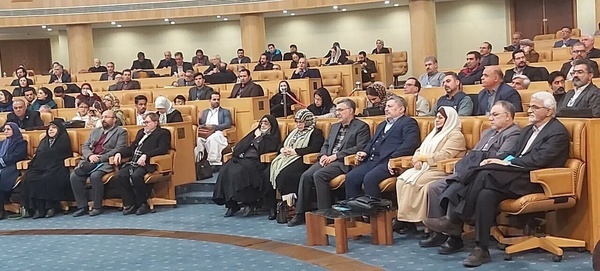 فعال شدن احزاب سیاسی در آستانه انتخابات شورای شهر فعال شدن احزاب سیاسی در آستانه انتخابات شورای شهر