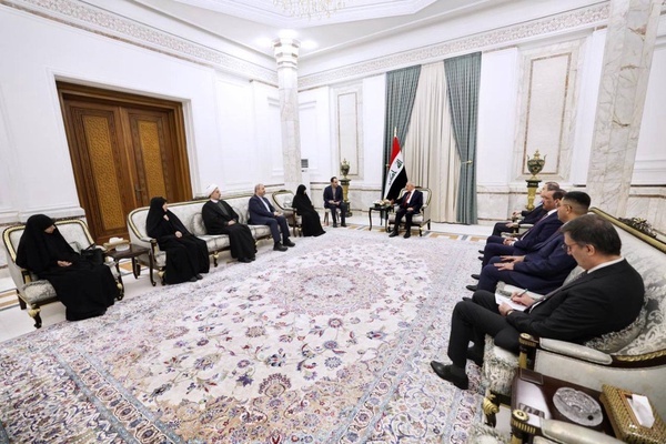 استقبال مسئولان عراق از همسر شهید رئیسی استقبال مسئولان عراق از همسر شهید رئیسی