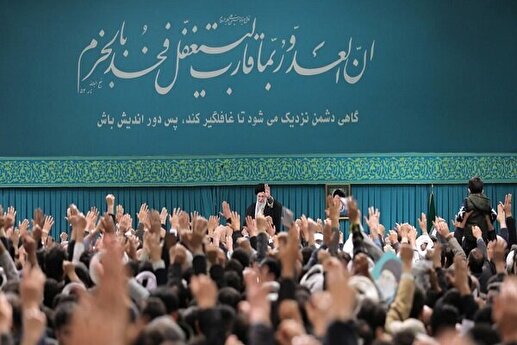 راهپیمایی عظیم ۲۲ بهمن نشان داد تهدید نرمافزاری دشمن کارساز نبوده است راهپیمایی عظیم ۲۲ بهمن نشان داد تهدید نرمافزاری دشمن کارساز نبوده است