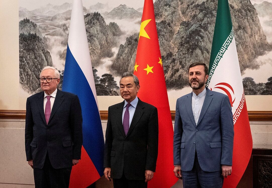 تحریم‌ها علیه ایران و «نفاق بزرگ غرب» در موضوع سیاست هسته‌ای