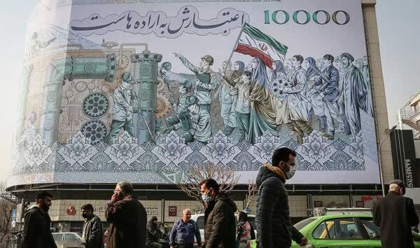 بلومبرگ: سرمایه‌گذاری در ۱۰۰ شرکت بورسی ایران هیچ ریسکی ندارد