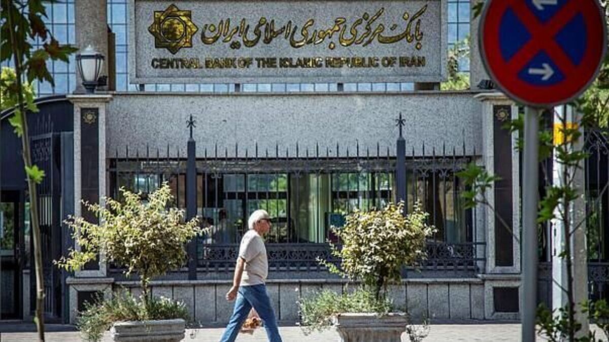 تاکید مجدد بانک مرکزی بر عدم افزایش نرخ ارز بازار رسمی همسو با بازار آزاد