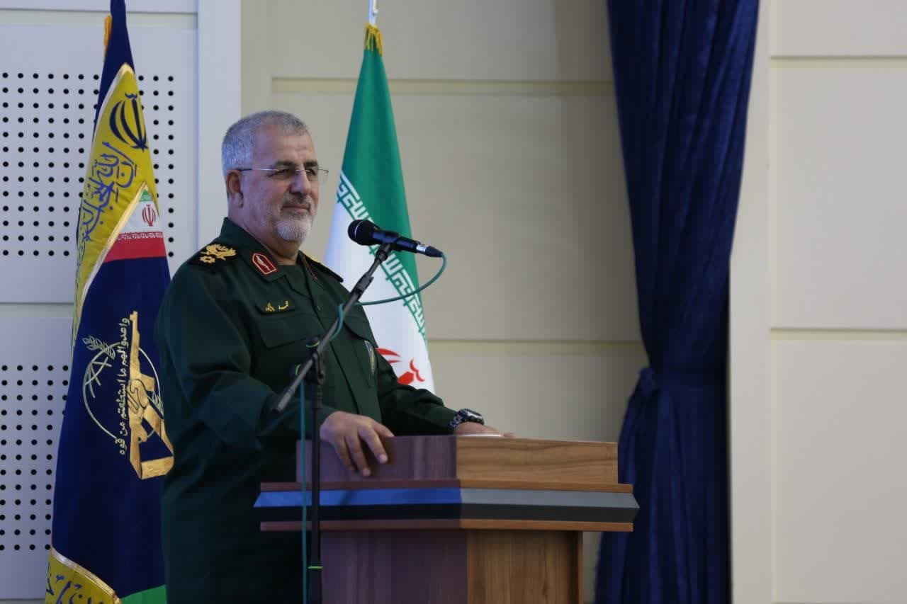 سردار پاکپور: روند بروزرسانی قدرت و همگون سازی توانمندی متناسب با تهدیدات نوین توقفناپذیر است سردار پاکپور: روند بروزرسانی قدرت و همگون سازی توانمندی متناسب با تهدیدات نوین توقفناپذیر است