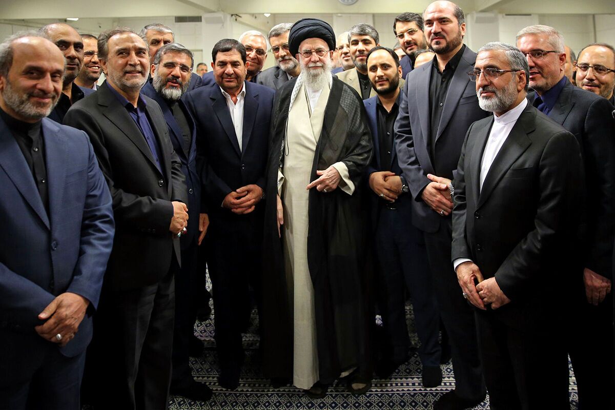 رهبر انقلاب: دولت آقای رئیسی، دولت کار و امید و حرکت بود رهبر انقلاب: دولت آقای رئیسی، دولت کار و امید و حرکت بود
