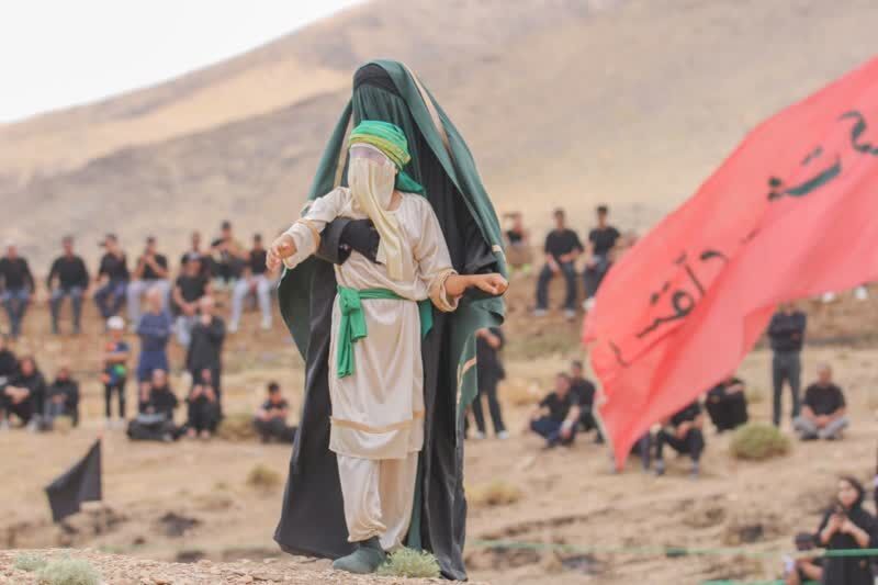 زینب (س) یک مکتب است