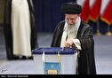 تصاویر/ حضور رهبر انقلاب در انتخابات ریاست جمهوری چهاردهم