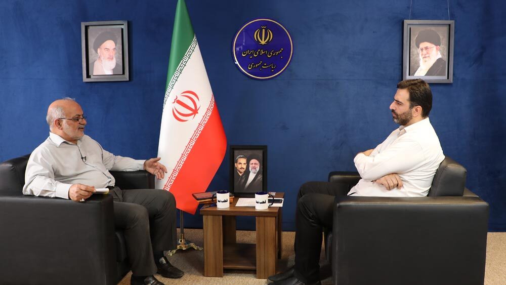 گفت و گوی زنده تصویری گفت و گوی زنده تصویری