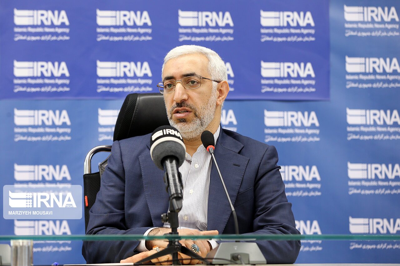 رئیس سازمان بورس خبر داد:
دامنه نوسان بازار سهام به مثبت و منفی یک درصد تغییر کرد