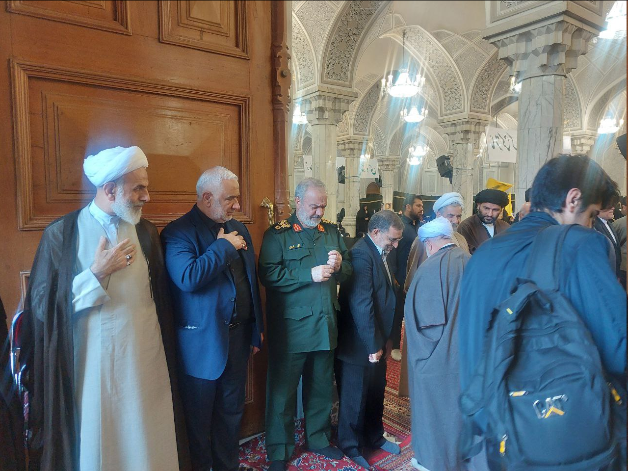 برگزاری مراسم چهلم شهادت سید حسن نصرالله و سردار نیلفروشان با حضور شخصیتهای کشوری و لشکری برگزاری مراسم چهلم شهادت سید حسن نصرالله و سردار نیلفروشان با حضور شخصیتهای کشوری و لشکری