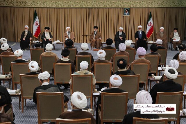 دیدار نمایندگان مجلس خبرگان رهبری با رهبر انقلاب دیدار نمایندگان مجلس خبرگان رهبری با رهبر انقلاب