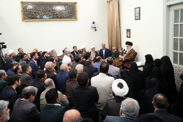رهبر انقلاب: رژیم صهیونیستی شکست خورده است رهبر انقلاب: رژیم صهیونیستی شکست خورده است