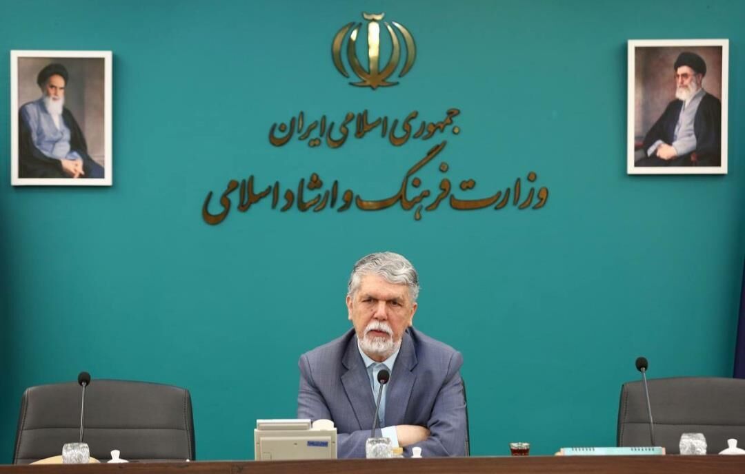 در نشست شورای هنر؛
وزیر فرهنگ: اسناد هنری بررسی مجدد می‌شود