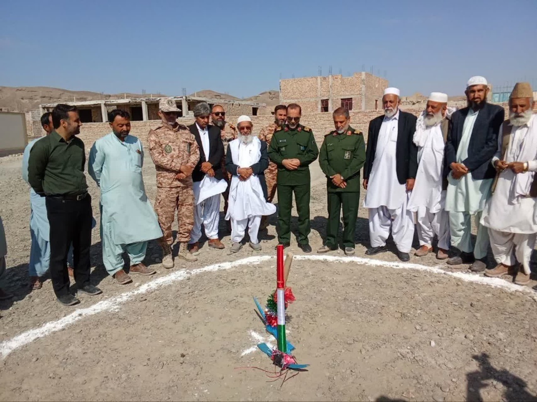 افتتاح ۴ طرح محرومیتزدایی نیروی زمینی سپاه در جنوب شرق افتتاح ۴ طرح محرومیتزدایی نیروی زمینی سپاه در جنوب شرق