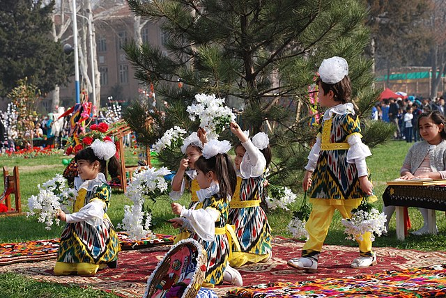 نوروز در آغوش طبیعت؛ آیین‌های بهاری در پهنه فرهنگ نوروز