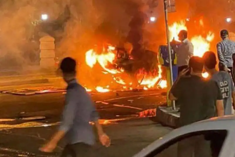 شکاف در جامعه، نتیجهای جز مسلط کردن دشمنان ندارد شکاف در جامعه، نتیجهای جز مسلط کردن دشمنان ندارد