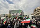 تابوت کودک دو ماهه در میان فرماندهان شهید/آغاز میدانداری نوجوان ایرانی