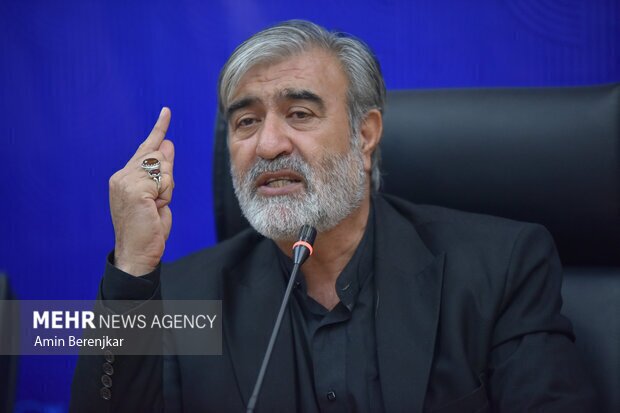 عزیزی: پایان این حملات دیگر با شما نیست