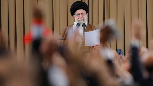 رهبر معظم انقلاب: کارگر یکی از ستونهای اصلی قوام و دوام جامعه است رهبر معظم انقلاب: کارگر یکی از ستونهای اصلی قوام و دوام جامعه است