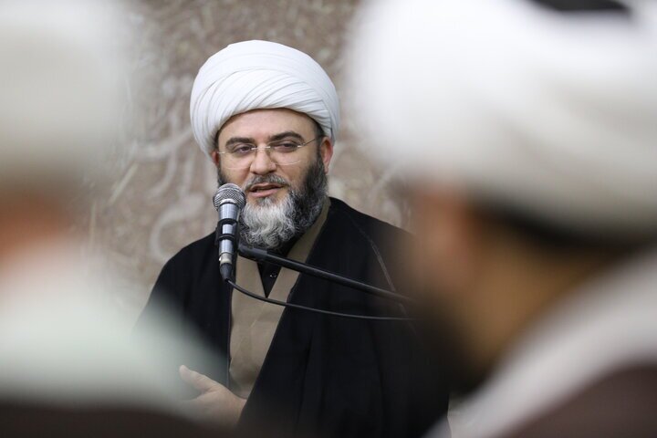 حجت‌الاسلام قمی: روضه موتور محرک امید، انگیزه و مقاومت مردم است