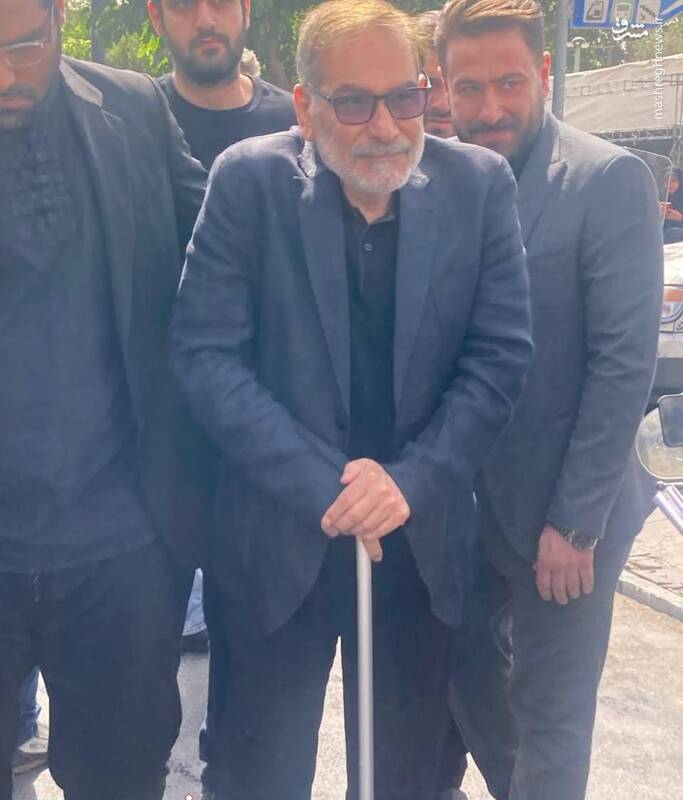 تشییع شهدای مقاومت در پایتخت/ استقبال از پیکر شهدای حملات رژیم صهیونیستی، پیش از شروع رسمی مراسم تشییع شهدای مقاومت در پایتخت/ استقبال از پیکر شهدای حملات رژیم صهیونیستی، پیش از شروع رسمی مراسم