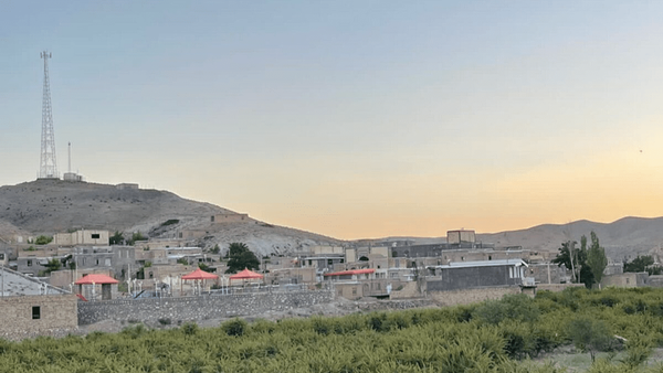 نیکزاد: پوشش ارتباطی روستاهای بالای ۲۰ خانوار تکمیل می‌شود