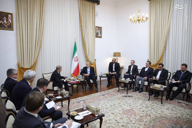 دیدار معاون نخستوزیر روسیه با علی لاریجانی در تهران/ شتاببخشی به کریدور راهبردی شمال–جنوب در دستور کار است