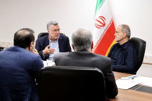 برگزاری جلسه بررسی برنامه‌های تأمین دارو و تجهیزات پزشکی در سال ۱۴۰۵