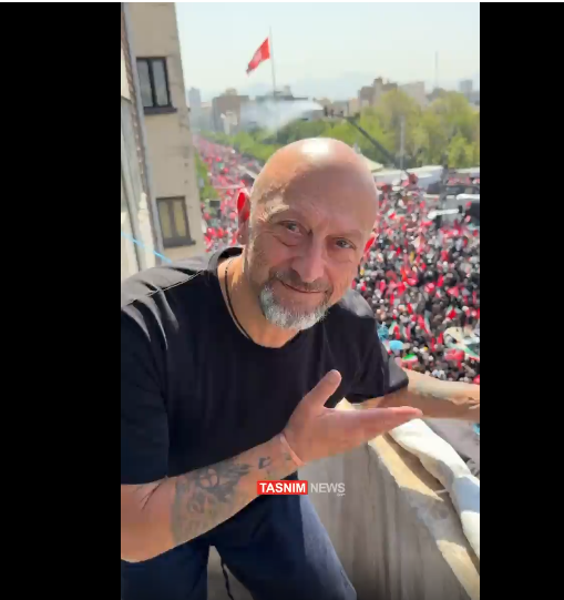 آیین بدرقه پیکر مطهر آقای شهید ایران/ تهران در سوگ و حماسه؛ تشییع میلیونی رهبر شهید انقلاب اسلامی آیین بدرقه پیکر مطهر آقای شهید ایران/ تهران در سوگ و حماسه؛ تشییع میلیونی رهبر شهید انقلاب اسلامی