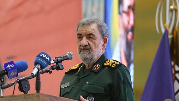 محسن رضایی: اهمیت تنگه هرمز از ده‌ها بمب اتم بیشتر است