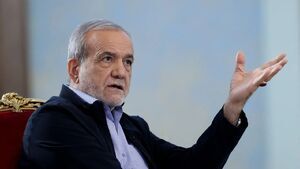 پزشکیان: لفاظی‌های ترامپ را در عمل جواب می‌دهیم