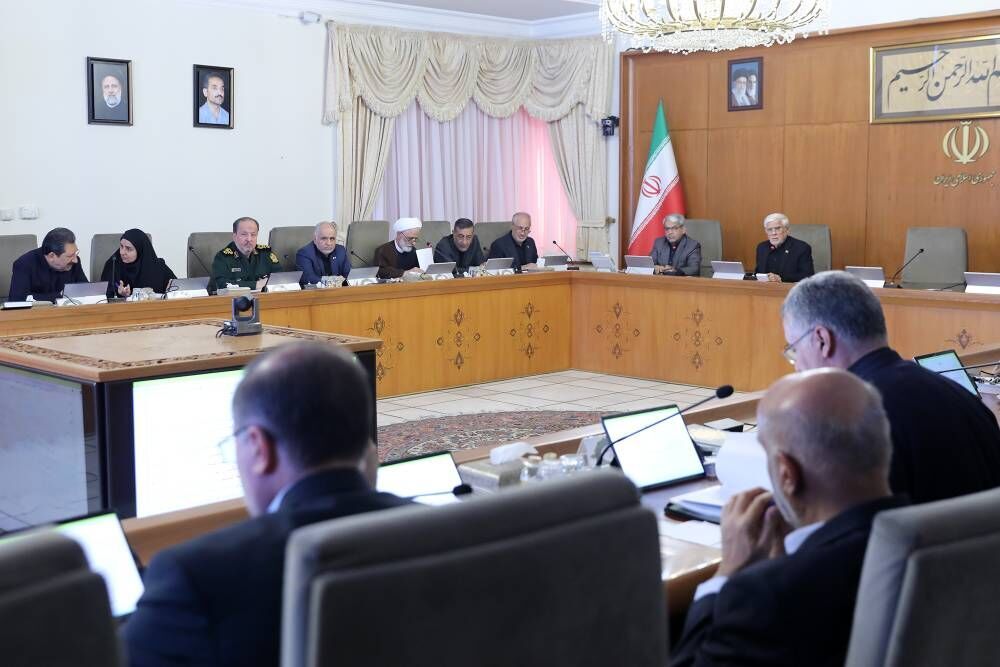 عارف: مهمانان خارجی از جمعه برای حضور در مراسم تشییع رهبر شهید انقلاب وارد ایران می‌شوند