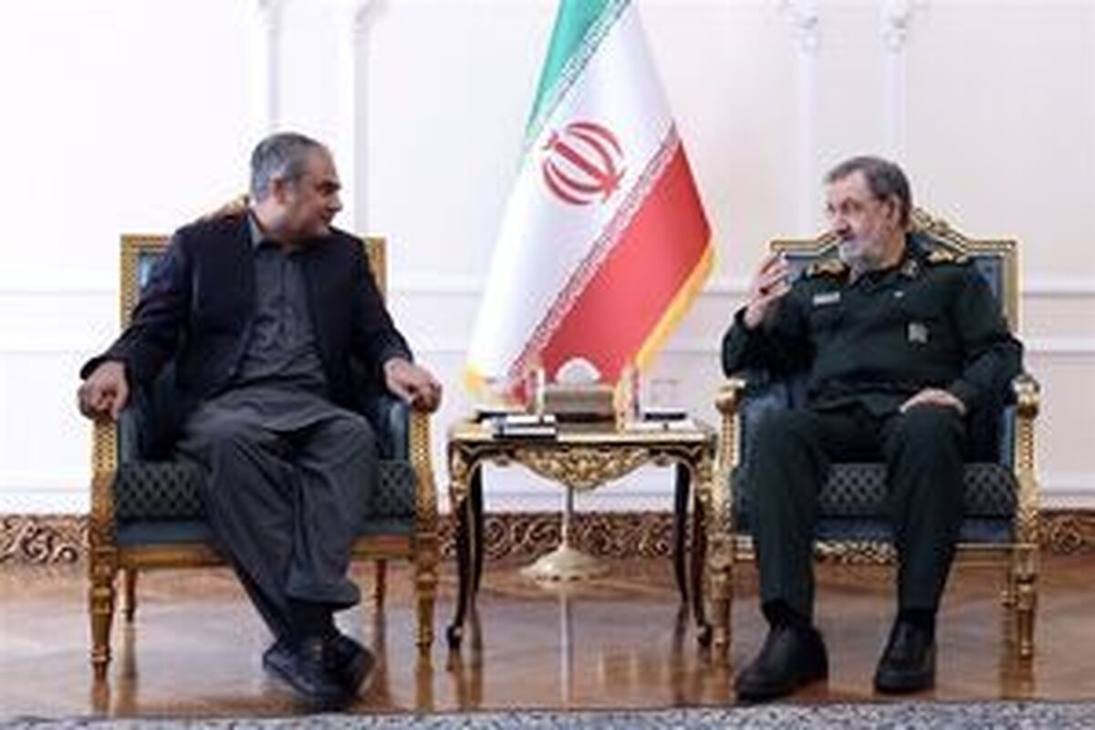 محسن رضایی: ایران و پاکستان عقبه راهبردی یکدیگر هستند