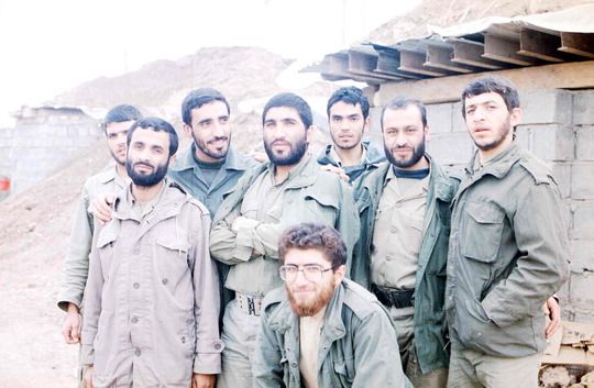 سر لشگر رحيم صفوي نيز مي گويد:کوههاي سر به فلک کشيده و پر از برف کردستان و دشتهاي سوزان خوزستان شهيد کاظمي را مي شناسند. در فتح و آزادي بستان محور عمليات بود.در فتح المبين جبهه رقابيه را ايشان شکافت و بزرگترين پيروزي را آفريد.