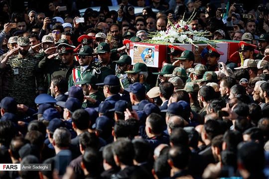 پیکر مطهر شهید مدافع حرم وحید فرهنگی پیش از ظهر یک‌شنبه بیست‌ویکم آبان‌ماه با حضور مسئولان دولتی و نظامی و اقشار مختلف مردم تبریز تشییع شد. وی چندی پیش در نبرد با تروریست‌های تکفیری بر اثر انفجار مین در شهر ادلب سوریه به شدت مجروح و برای مداوا به تهران منتقل شد. مهندس وحید فرهنگی سر انجام روز سه‌شنبه شانزدهم آبان‌ماه در آستانه اربعین حسینی در یکی از بیمارستان‌های تهران به خیل شهدای مدافع حرم پیوست.