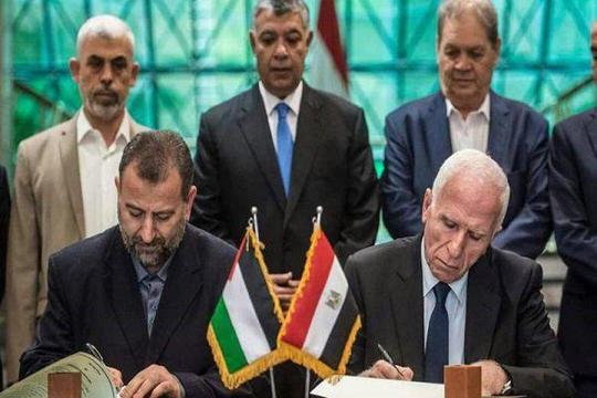 در پی تشدید اختلاف ها میان تشکیلات خودگردان فلسطین و حماس و نگرانی از، لغو آشتی ملی اخیر فلسطینی ها، حماس از همه جریان های فلسطینی خواسته در نشستی فوری در نوار غزه حضور پیدا کنند.