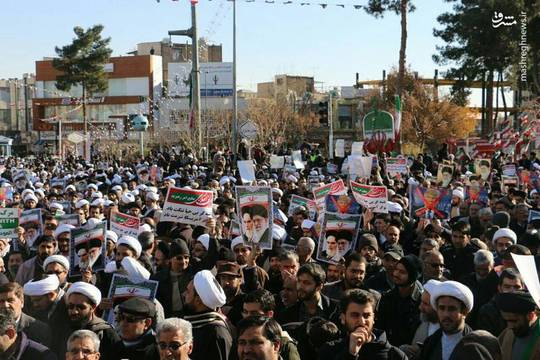 راهپیمایی مردم قم علیه آشوبگران