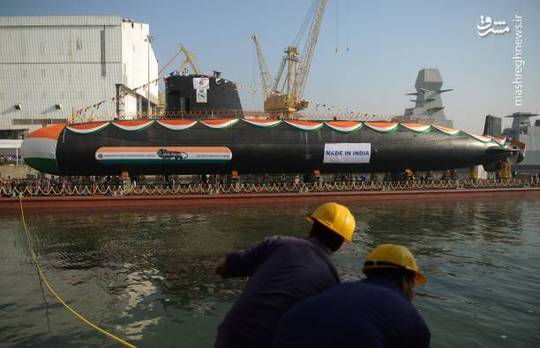 یک زیردریایی جدید برای هندی‌ها/
هند سومین زیر دریایی کلاس Scorpene خود با نام INS Karanj به آب انداخت.