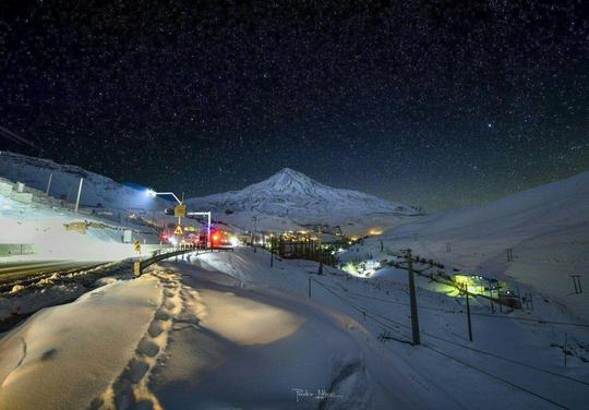 زیبایی و شکوه دماوند در یک شب زمستانی
