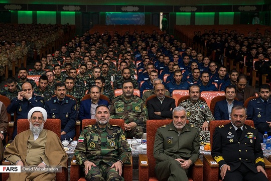 مراسم اختتامیه دهمین جشنواره «جوان سرباز» به میزبانی نیروی زمینی ارتش و با محوریت سرباز، دفاع، امنیت، ایثارگری، دینداری، اقتدارملی، خلاقیت، ابتکار و بصیرت و...، با حضور امیرسرتیپ کیومرث حیدری «فرمانده نیروی زمینی ارتش» و حجت الاسلام محمدحسنی «رئیس سازمان عقیدتی سیاسی ارتش» در سالن اجتماعات مرکز آموزش پشتیبانی نزاجا برگزار شد.

