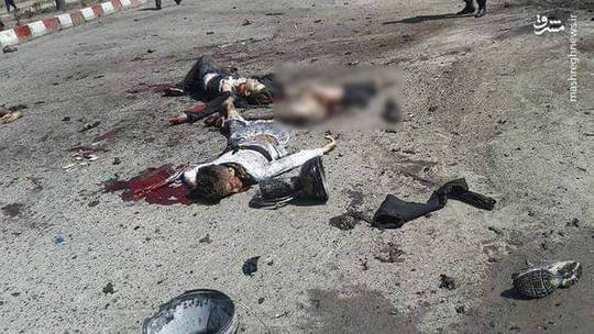 یک عامل انتحاری خود را در میان جمعیت انبوه جشن سال نو در شهر کابل منفجر کرده‌است.
این انفجار در محل برگزاری جشن نوروز رخ داده در شهر کابل رخ داد که تعداد 30 تن کشته و 30 تن دیگر زخمی شدند. بنابر گفته پلیس، اغلب کشته شدگان کودکانی بودند که به فروش لباس و وسایل سال نو در کنار خیابان مشغول بودند.

