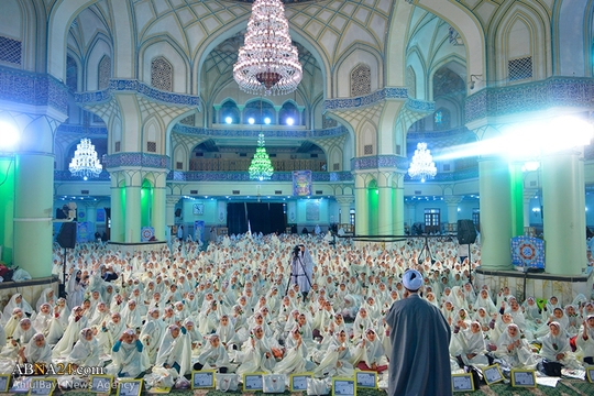 مراسم جشن تکلیف و عبادت مدارس دخترانه آموزش و پرورش ناحیه 2 شهرستان ری با حضور 1800 نفر از دانش آموزان دختر در مصلای بزرگ ری برگزار شد. این مراسم با تلاوت آیاتی از کلام الله مجید آغاز و با سخنرانی و بیان احکام ادامه یافت. در پایان نیز نماز باشکوه عبادت دانش آموزان به جماعت برگزار شد.