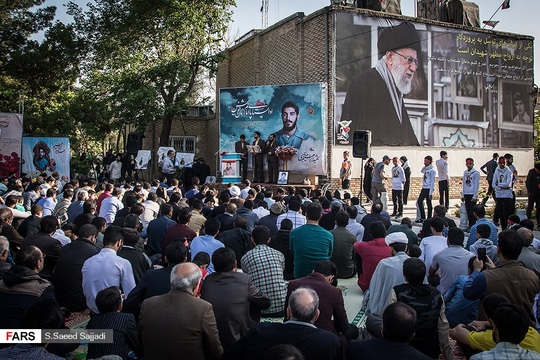 مراسم جشن تولد ۶۱ سالگی شهید «ابراهیم هادی»، با حضور خانواده شهدا, جانبازان, ایثارگران و جمع کثیری از مردم در کنار مزار یادبودش واقع در قطعه ۲۶ گلزار شهدای بهشت زهرا(س) تهران برگزار شد. 