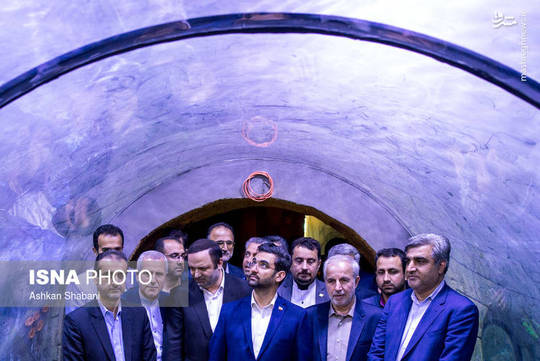 وزیر ارتباطات در برنامه های سفر خود به رشت، در آیین افتتاح شبکه فیبر نوری و ارتباطات ثابت پر سرعت بندرانزلی حضور یافتند و سپس از زیرساخت های آکواریوم منطقه آزاد بازدید کردند.