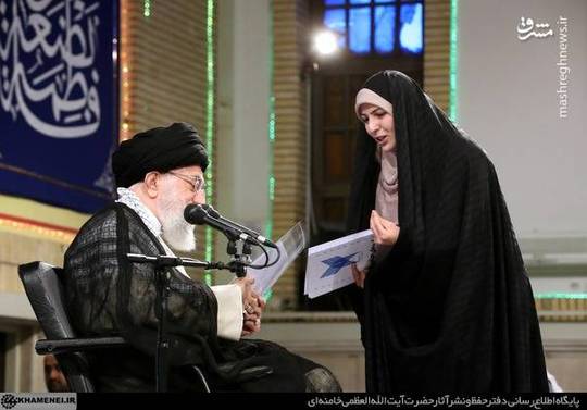  دیدار جمعی از دانشجویان با رهبر انقلاب
