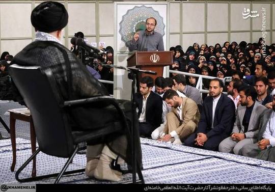  دیدار جمعی از دانشجویان با رهبر انقلاب