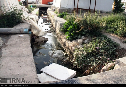  رها سازی فاضلاب در محل زندگی زلزله زگان سرپل ذهاب